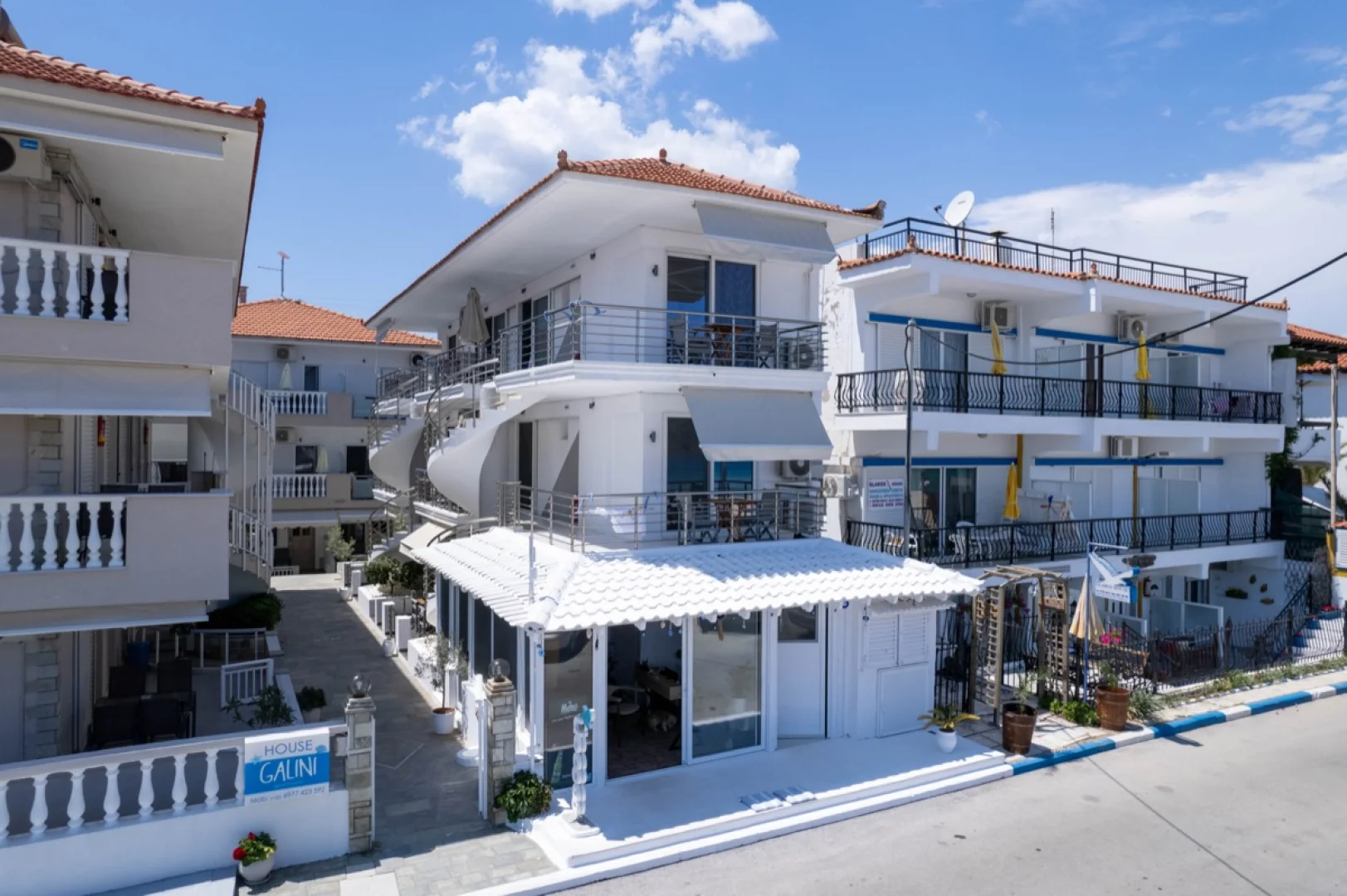 Cocoon Sarti beach view