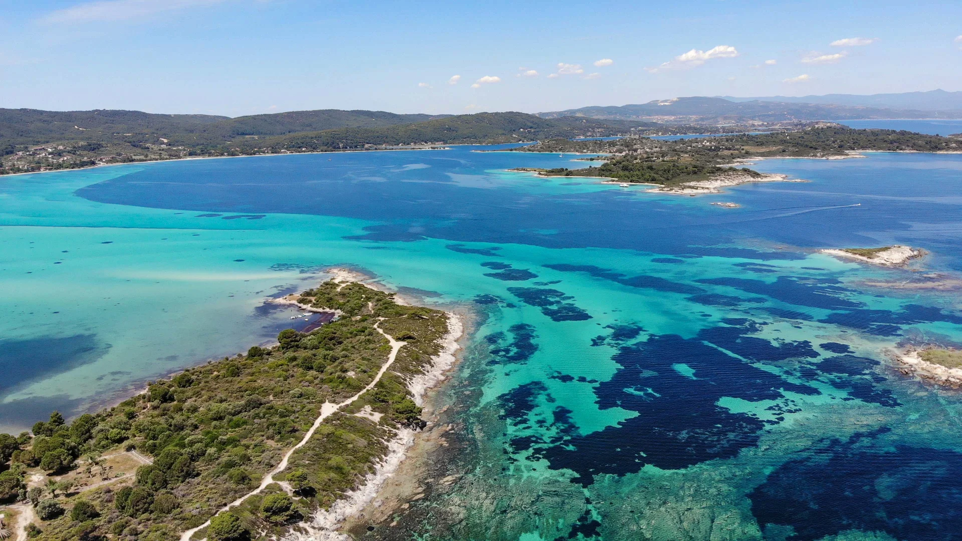 Explore Vourvourou Bay: A Guide to Sithonia's Island Paradise