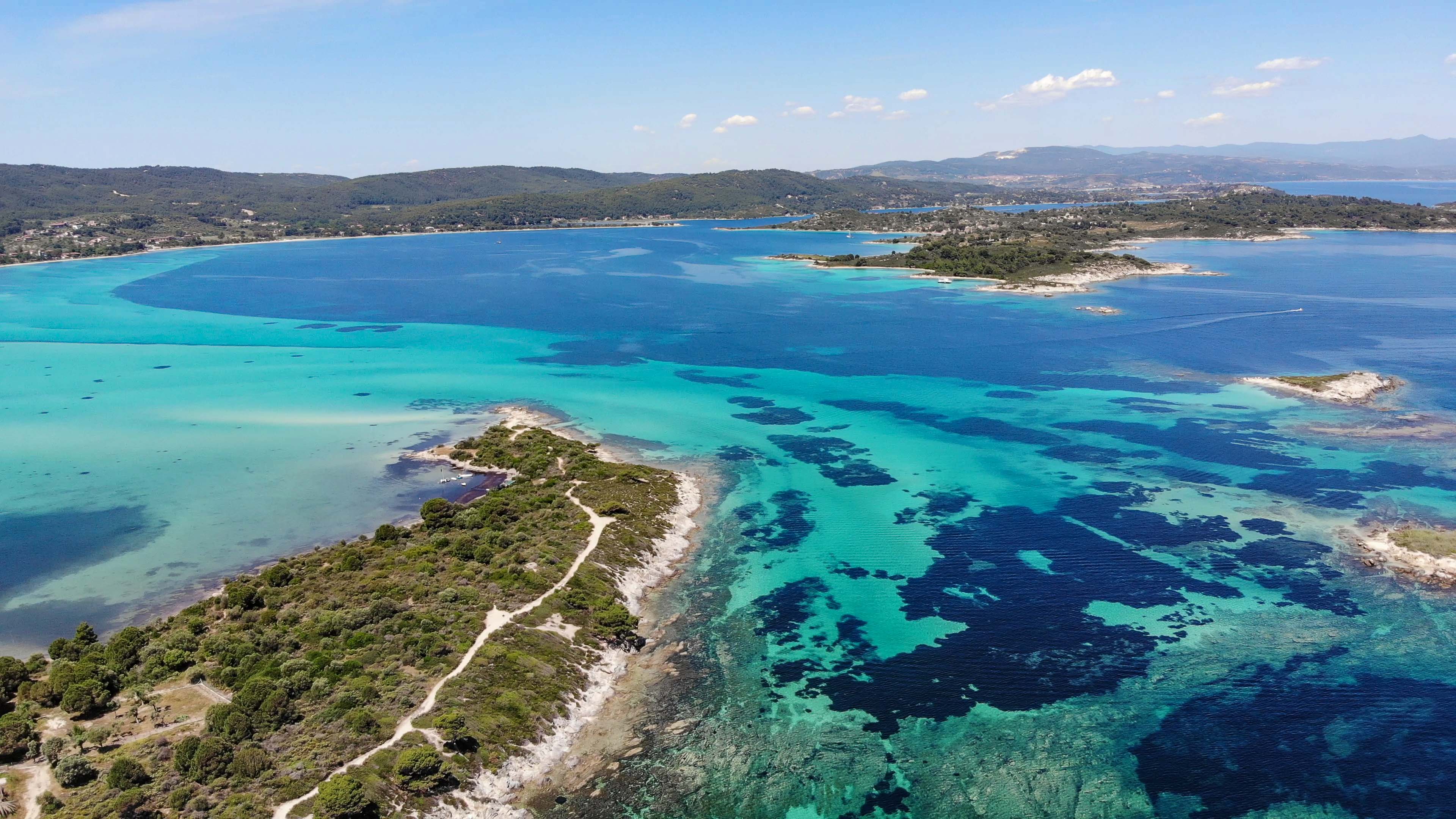 Explore Vourvourou Bay: A Guide to Sithonia's Island Paradise
